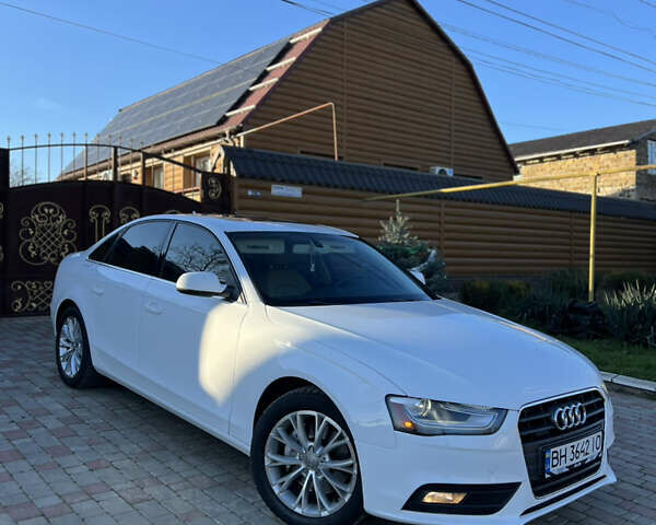 Белый Ауди А4, объемом двигателя 2 л и пробегом 223 тыс. км за 10300 $, фото 2 на Automoto.ua