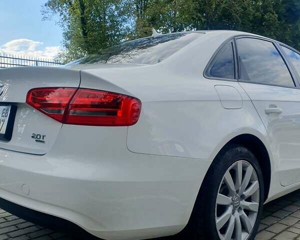 Белый Ауди А4, объемом двигателя 2 л и пробегом 212 тыс. км за 11500 $, фото 15 на Automoto.ua