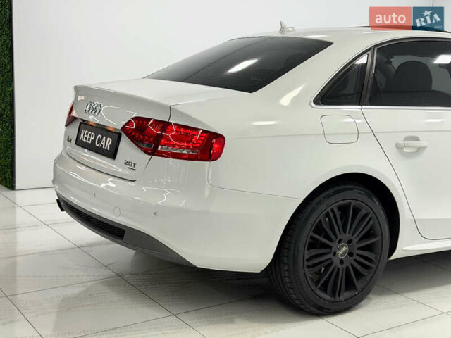 Белый Ауди А4, объемом двигателя 2 л и пробегом 119 тыс. км за 11700 $, фото 8 на Automoto.ua