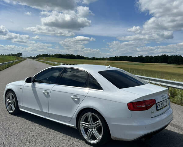 Ауди А4 2012 в Ровно на Automoto.ua Белый Ауди А4, объемом двигателя 1.98 л и пробегом 225 тыс. км за 13000 $, фото 1 на Automoto.ua
