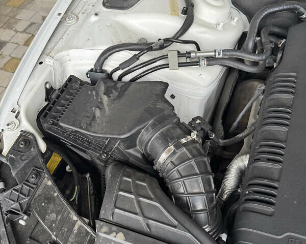 Белый Ауди А4, объемом двигателя 1.98 л и пробегом 193 тыс. км за 12300 $, фото 2 на Automoto.ua