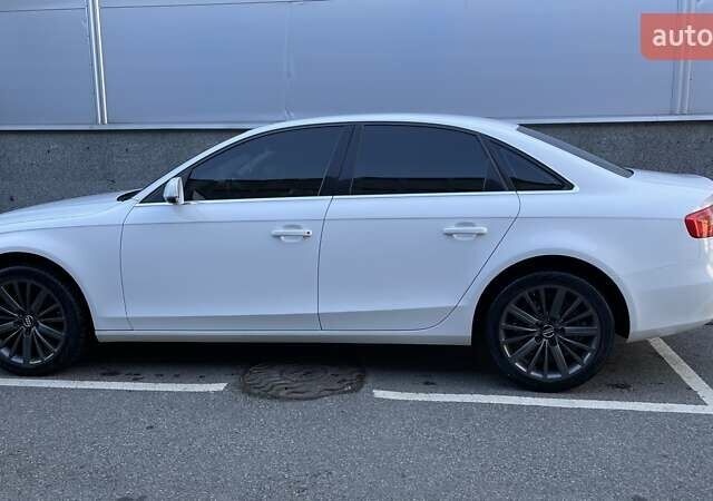 Белый Ауди А4, объемом двигателя 1.8 л и пробегом 208 тыс. км за 11000 $, фото 3 на Automoto.ua