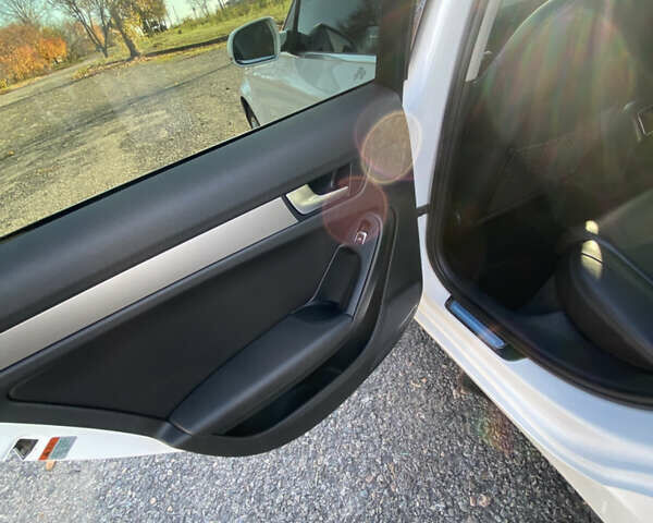 Белый Ауди А4, объемом двигателя 1.98 л и пробегом 178 тыс. км за 12500 $, фото 24 на Automoto.ua