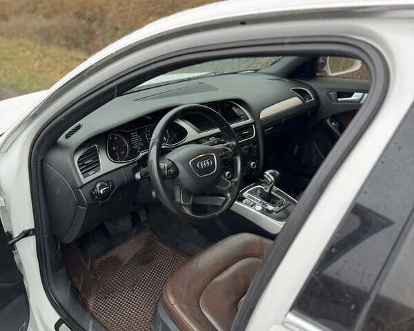 Белый Ауди А4, объемом двигателя 1.98 л и пробегом 270 тыс. км за 9300 $, фото 7 на Automoto.ua