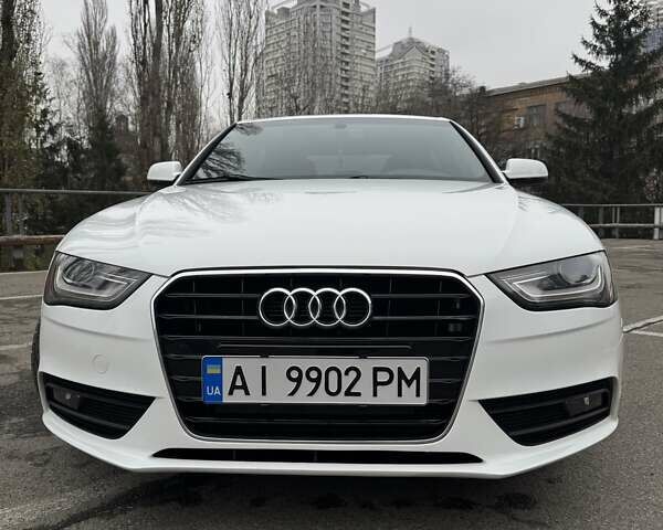 Білий Ауді А4, об'ємом двигуна 1.98 л та пробігом 213 тис. км за 11300 $, фото 5 на Automoto.ua