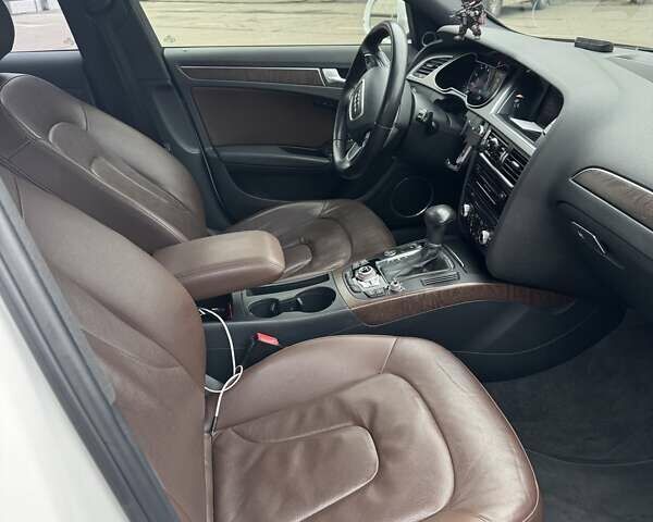 Білий Ауді А4, об'ємом двигуна 1.98 л та пробігом 213 тис. км за 11300 $, фото 25 на Automoto.ua