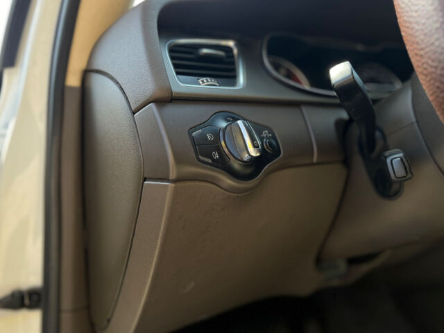 Белый Ауди А4, объемом двигателя 2 л и пробегом 152 тыс. км за 12800 $, фото 13 на Automoto.ua