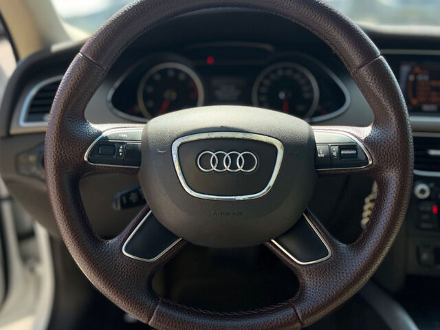 Белый Ауди А4, объемом двигателя 2 л и пробегом 152 тыс. км за 12800 $, фото 15 на Automoto.ua