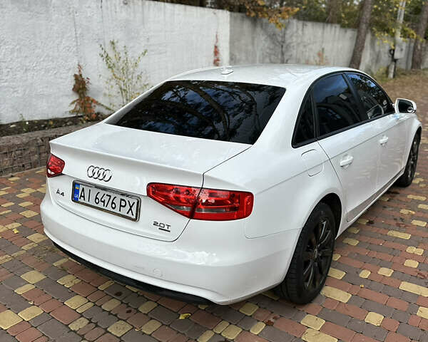 Белый Ауди А4, объемом двигателя 2 л и пробегом 234 тыс. км за 10700 $, фото 3 на Automoto.ua