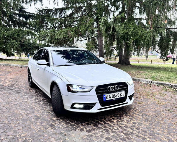 Білий Ауді А4, об'ємом двигуна 1.98 л та пробігом 218 тис. км за 13300 $, фото 1 на Automoto.ua