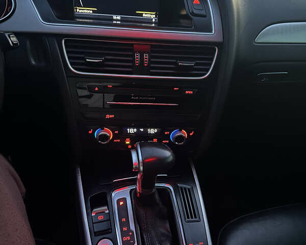 Білий Ауді А4, об'ємом двигуна 2 л та пробігом 243 тис. км за 10500 $, фото 17 на Automoto.ua