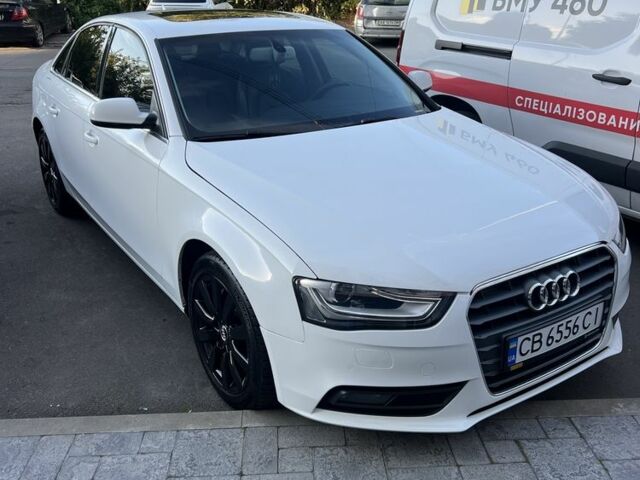 Білий Ауді А4, об'ємом двигуна 2 л та пробігом 23 тис. км за 11000 $, фото 3 на Automoto.ua