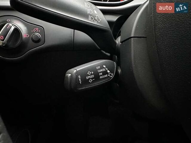 Белый Ауди А4, объемом двигателя 1.98 л и пробегом 169 тыс. км за 14000 $, фото 18 на Automoto.ua