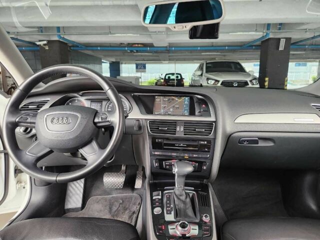 Белый Ауди А4, объемом двигателя 2 л и пробегом 48 тыс. км за 8248 $, фото 5 на Automoto.ua