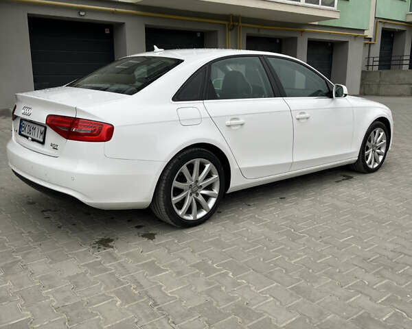 Білий Ауді А4, об'ємом двигуна 1.98 л та пробігом 200 тис. км за 12000 $, фото 3 на Automoto.ua