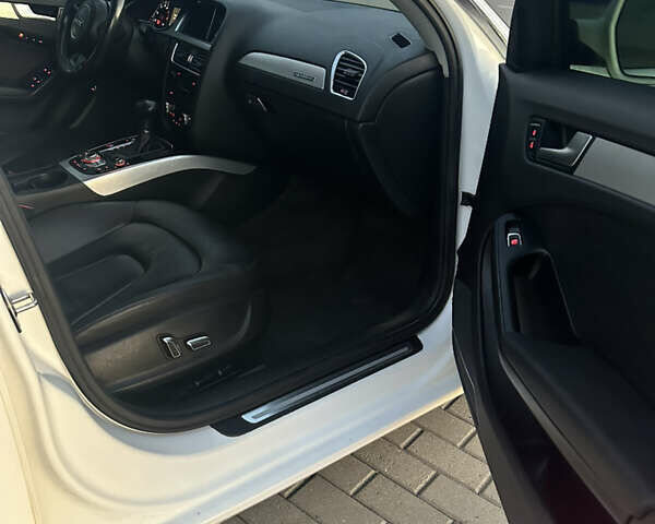 Білий Ауді А4, об'ємом двигуна 2 л та пробігом 243 тис. км за 10500 $, фото 10 на Automoto.ua