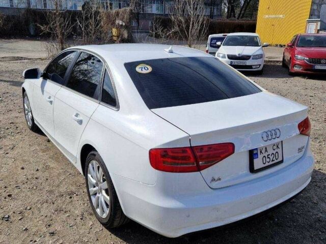 Белый Ауди А4, объемом двигателя 2 л и пробегом 170 тыс. км за 9300 $, фото 2 на Automoto.ua