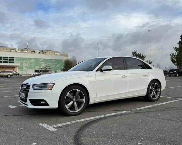 Белый Ауди А4, объемом двигателя 1.98 л и пробегом 135 тыс. км за 13999 $, фото 7 на Automoto.ua