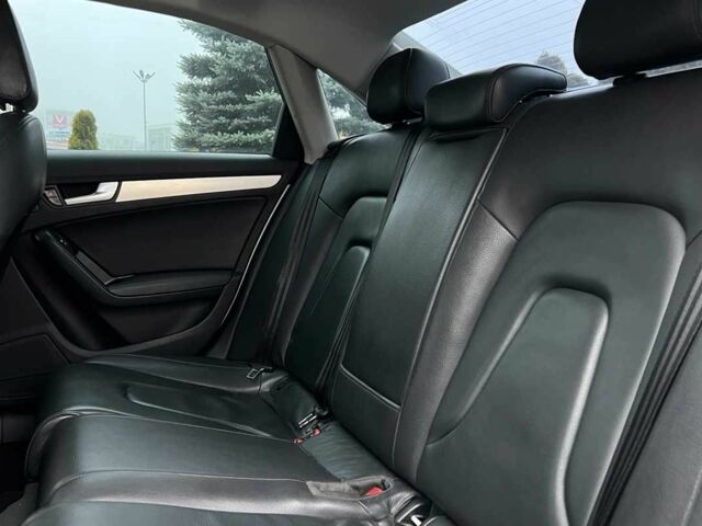 Білий Ауді А4, об'ємом двигуна 2 л та пробігом 171 тис. км за 11800 $, фото 22 на Automoto.ua