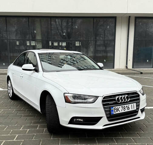 Белый Ауди А4, объемом двигателя 1.98 л и пробегом 243 тыс. км за 10750 $, фото 3 на Automoto.ua