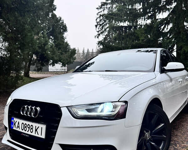 Білий Ауді А4, об'ємом двигуна 1.98 л та пробігом 218 тис. км за 13300 $, фото 3 на Automoto.ua