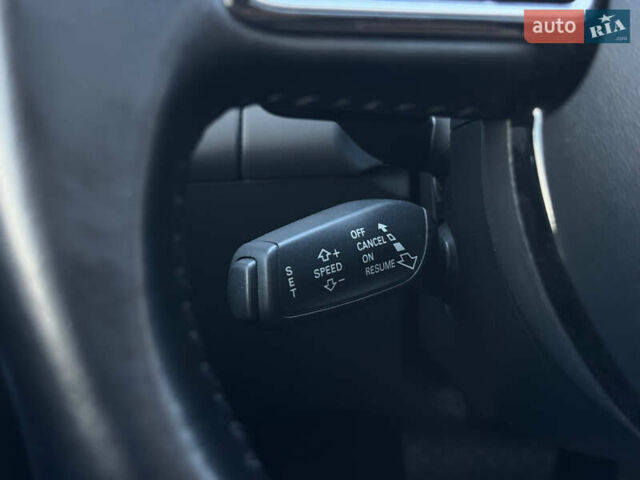 Белый Ауди А4, объемом двигателя 2 л и пробегом 200 тыс. км за 13800 $, фото 62 на Automoto.ua