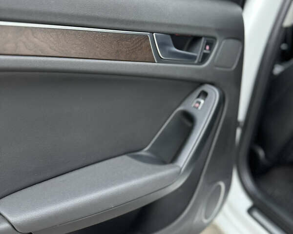 Білий Ауді А4, об'ємом двигуна 1.98 л та пробігом 161 тис. км за 14300 $, фото 24 на Automoto.ua