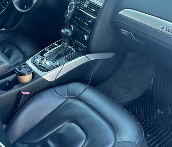 Белый Ауди А4, объемом двигателя 2 л и пробегом 368 тыс. км за 11499 $, фото 7 на Automoto.ua