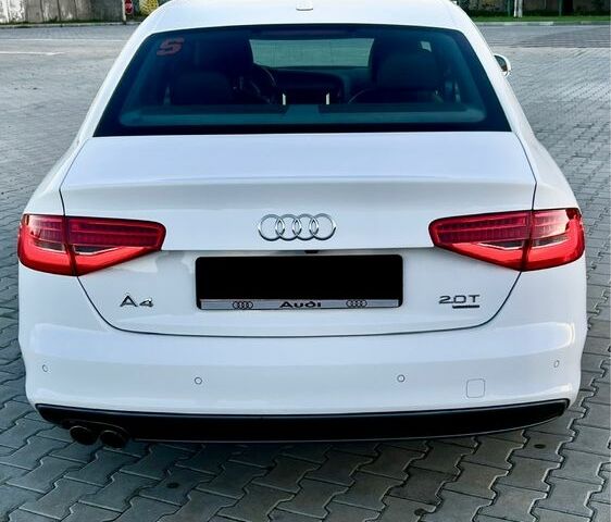 Ауді А4 2013 у Володимир-Волинський на Automoto.ua Білий Ауді А4, об'ємом двигуна 1.98 л та пробігом 225 тис. км за 12490 $, фото 10 на Automoto.ua