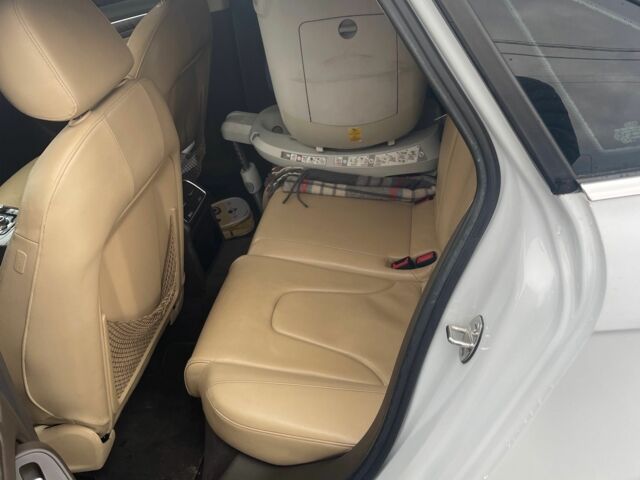Белый Ауди А4, объемом двигателя 2 л и пробегом 217 тыс. км за 11000 $, фото 8 на Automoto.ua
