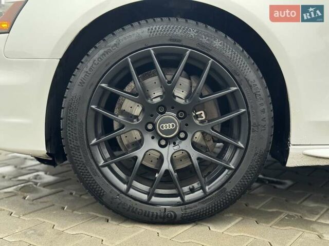 Белый Ауди А4, объемом двигателя 2 л и пробегом 228 тыс. км за 13500 $, фото 2 на Automoto.ua