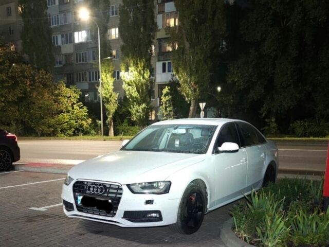 Білий Ауді А4, об'ємом двигуна 2 л та пробігом 3 тис. км за 7000 $, фото 3 на Automoto.ua