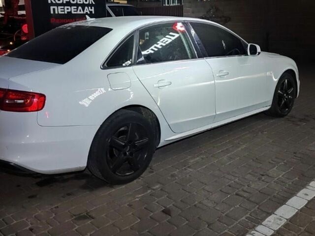 Білий Ауді А4, об'ємом двигуна 2 л та пробігом 3 тис. км за 7000 $, фото 4 на Automoto.ua