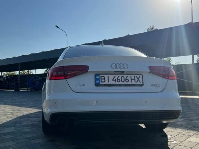 Белый Ауди А4, объемом двигателя 2 л и пробегом 242 тыс. км за 10000 $, фото 3 на Automoto.ua