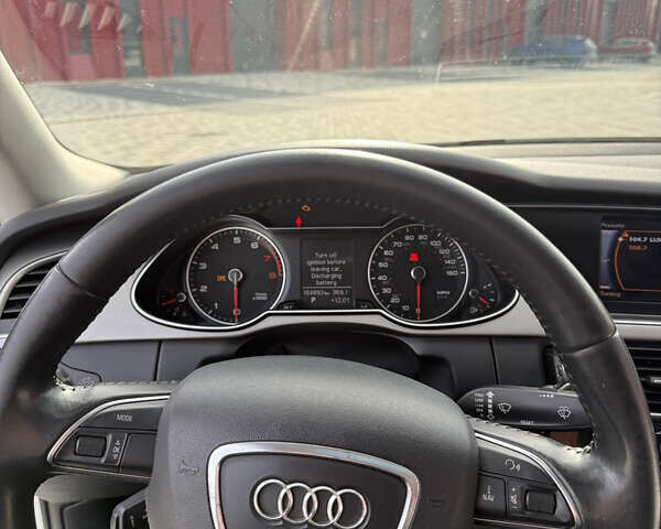 Ауди А4 2013 в Львове на Automoto.ua Белый Ауди А4, объемом двигателя 1.98 л и пробегом 169 тыс. км за 12000 $, фото 12 на Automoto.ua