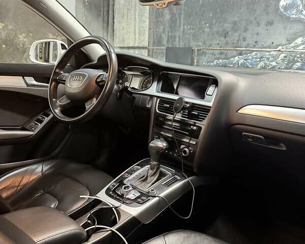 Ауди А4 2013 в Киеве на Automoto.ua Белый Ауди А4, объемом двигателя 1.98 л и пробегом 178 тыс. км за 11800 $, фото 9 на Automoto.ua