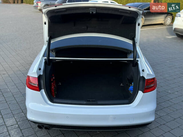 Белый Ауди А4, объемом двигателя 2 л и пробегом 200 тыс. км за 13800 $, фото 19 на Automoto.ua