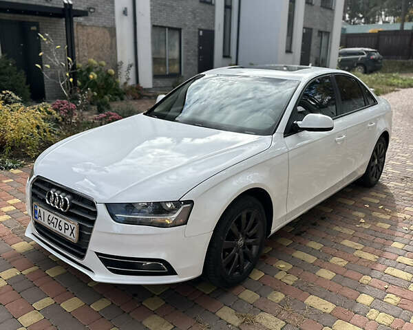 Белый Ауди А4, объемом двигателя 2 л и пробегом 234 тыс. км за 10700 $, фото 1 на Automoto.ua
