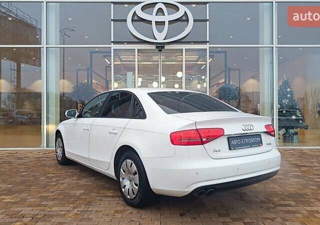 Белый Ауди А4, объемом двигателя 1.8 л и пробегом 134 тыс. км за 12541 $, фото 1 на Automoto.ua