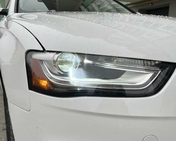 Білий Ауді А4, об'ємом двигуна 1.98 л та пробігом 200 тис. км за 12000 $, фото 10 на Automoto.ua