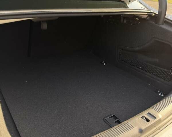 Білий Ауді А4, об'ємом двигуна 1.98 л та пробігом 206 тис. км за 13600 $, фото 34 на Automoto.ua