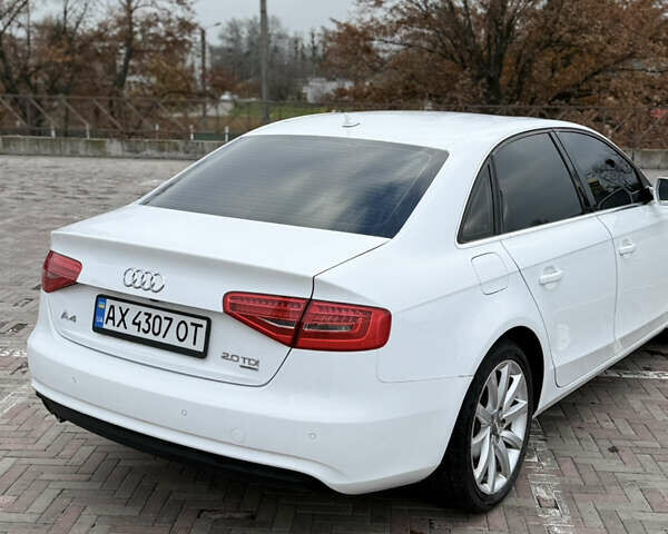 Білий Ауді А4, об'ємом двигуна 1.98 л та пробігом 258 тис. км за 15000 $, фото 8 на Automoto.ua