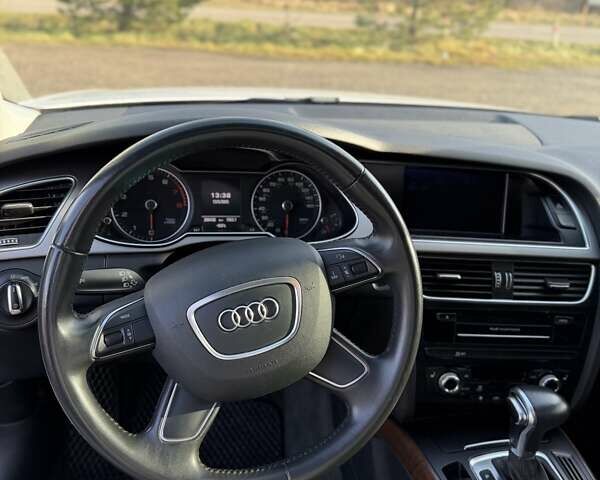 Білий Ауді А4, об'ємом двигуна 1.98 л та пробігом 206 тис. км за 13600 $, фото 17 на Automoto.ua