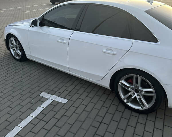 Білий Ауді А4, об'ємом двигуна 2 л та пробігом 243 тис. км за 10500 $, фото 7 на Automoto.ua