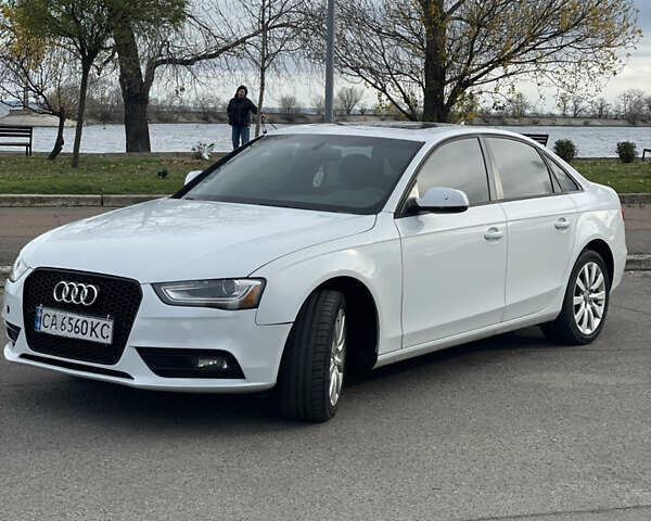 Белый Ауди А4, объемом двигателя 1.98 л и пробегом 190 тыс. км за 12000 $, фото 10 на Automoto.ua
