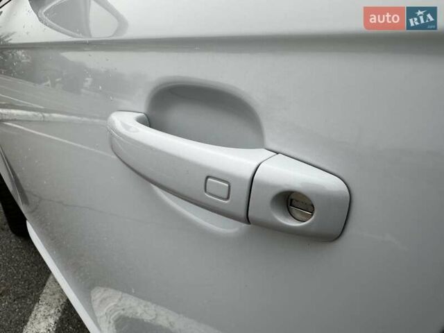 Белый Ауди А4, объемом двигателя 1.98 л и пробегом 169 тыс. км за 14000 $, фото 23 на Automoto.ua