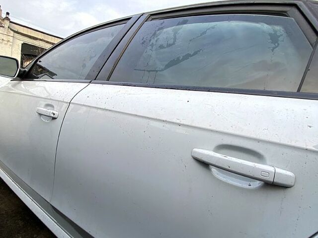 Белый Ауди А4, объемом двигателя 3 л и пробегом 142 тыс. км за 7500 $, фото 2 на Automoto.ua