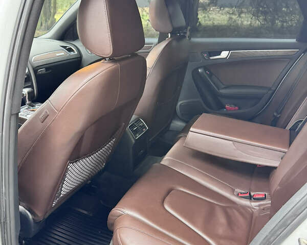 Білий Ауді А4, об'ємом двигуна 1.98 л та пробігом 218 тис. км за 13300 $, фото 15 на Automoto.ua