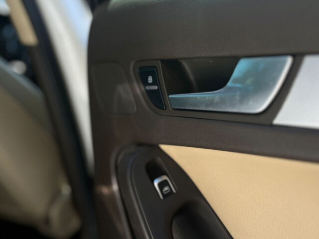 Белый Ауди А4, объемом двигателя 2 л и пробегом 152 тыс. км за 12800 $, фото 29 на Automoto.ua