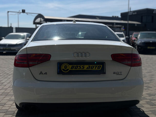 Белый Ауди А4, объемом двигателя 2 л и пробегом 152 тыс. км за 12800 $, фото 5 на Automoto.ua